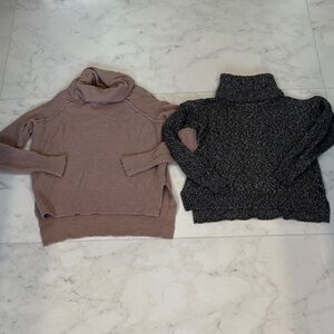 Turtleneck Sweater Set of 2: Mossimo Cozy Pink & Hollister Gray Cold Shoulder XS